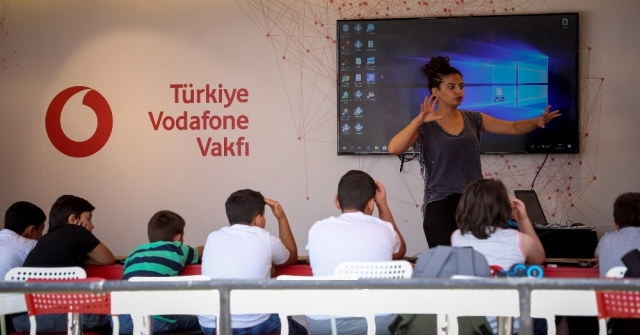 Vodafone, Erzincanın Köy Ve Kasabalarına “Kodlama” Götürdü