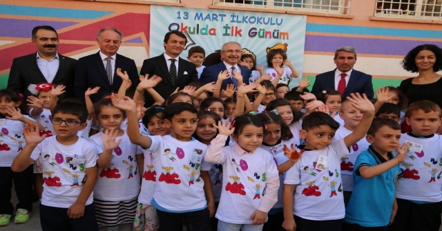 Mardinde Yeni Eğitim Ve Öğretim Yılı Törenle Başladı