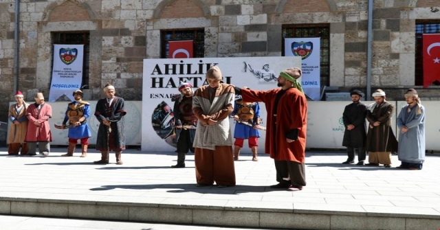 Konyada Ahilik Haftası Ve Esnaf Bayramı Kutlamaları Başladı