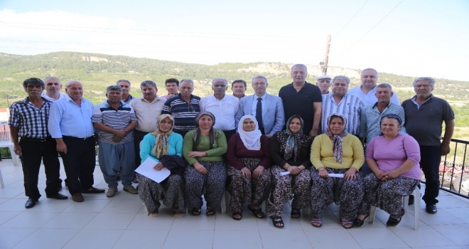 Tarhan, Doludan Etkilenen Çiftçilerle Görüştü