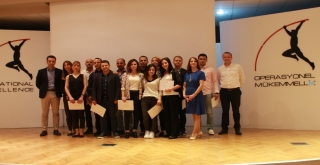 Hugo Boss İzmire Mükemmellik Ödülü