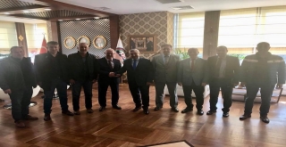 Körfez Belediyesi'nde Çalışan 84 İşçiye Yüzde 12 Zam