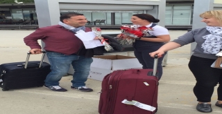 Hollandalı Turistleri Taşıyan İlk Uçak Dalamana İndi