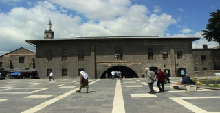 Diyarbakır Ramazan Ayına Durgun Giriyor