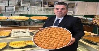 Kilosu 220 Tlye Çıktı, İzmir Fıstıklı Baklavayı Boykot Kararı Aldı