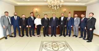 İzol: Mersinin Gelişmesi İçin Mücadele Ediyoruz