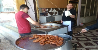 Sasonda Tatlıcılarda Ramazan Bereketi Yaşanıyor