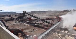 Dursunbey Belediyesi Ekmeğini Taştan Çıkarıyor