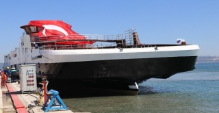 Akülü Gemi Yola Çıktı