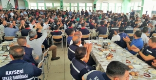 Başkan Akay, Çalışanlarla Ordunun Duası İle Bayramlaştı