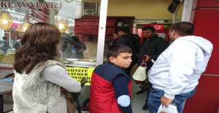 Bulgarlar Baklava Kuyruğunda