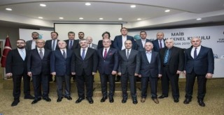 Makine Ticaretinde 10 Milyar Dolar Açığı Hak Etmiyoruz